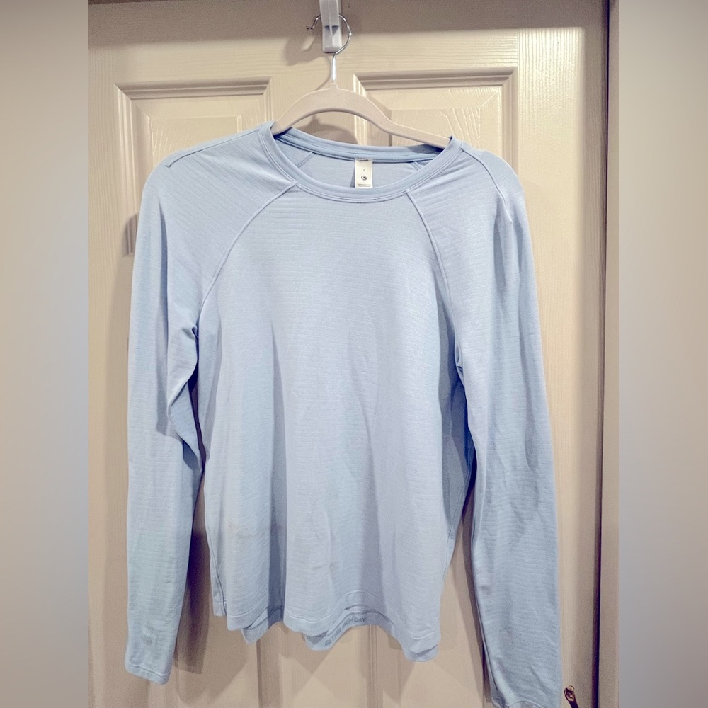 Lululemon top